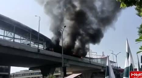 A fire broke out in a metro bus at Rahmanabad bus station in Rawalpindi.