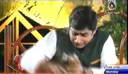 Abrar ul Haq Drops His Drink While Singing in Live Show on Eid