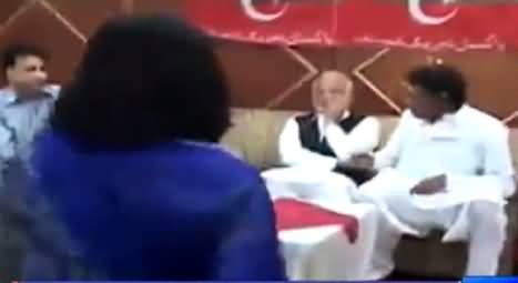 Angry PTI Ladies Throw Eggs on PTI President Punjab Ejaz Chaudhry