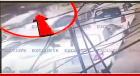Another CCTV footage of Lahore blast, terrorist can be seen dropping bag of explosive material