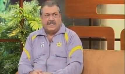 Azizi As Pakistani Cricket Team Coach Dav Whatmore