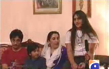 Benazir Bhutto With Her Children Bilawal, Asifa & Bakhtawar in 2003 Talking to Sohail Warraich
