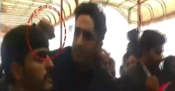 Bilawal About To Punch PPP's Worker For Attempting To Take Selfie With Him