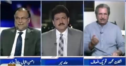 Capital Talk (Is Privatizations In Benefit of Pakistan Or Not?) – 8th October 2015