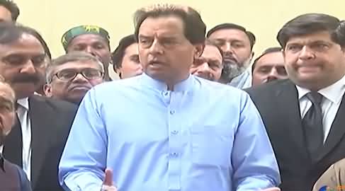 Captain Safdar Media Talk Along With His Lawyers