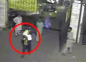 CCTV Footage of 5 Years Girl Who Raped and Thrown in Front of Ganga Ram Hospital Lahore