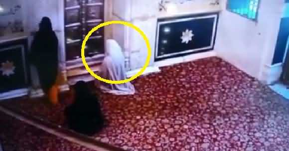 CCTV Footage Of Bushra Bibi At Baba Farid's Shrine Where She Dismissed Manager And Administrator Afterwords