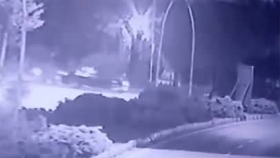 CCTV footage of Mufti Abdul Shakoor's car accident