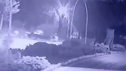 CCTV footage of Mufti Abdul Shakoor's car accident
