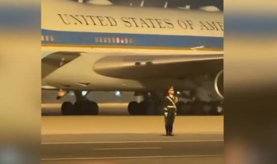 Chinese Soldier Standing Near Trump’s Plane Goes Viral for Discipline