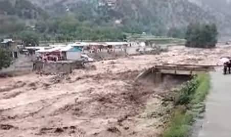 Exclusive footage of flood in Upper Dir, immense water pressure