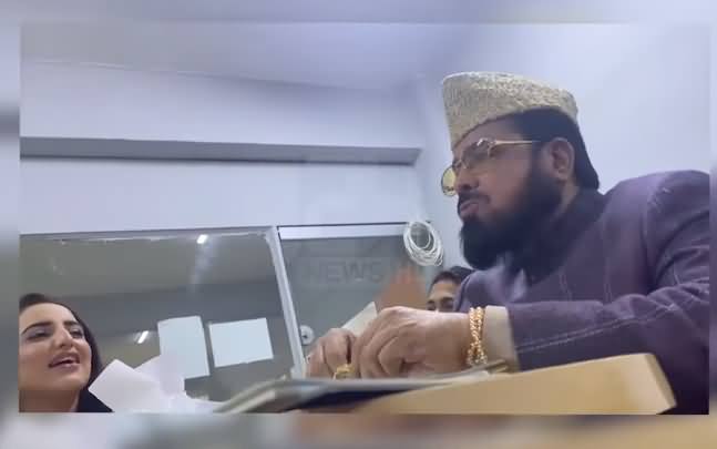 EXCLUSIVE: Hareem Shah Leaked Another Video of Mufti Abdul Qavi