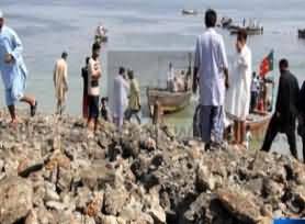 Exclusive Video of Island Appeared in Balouchistan Sea After Earthquake