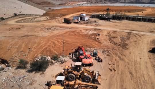 Exclusive view of Nai Gaj Dam construction work in Dadu, Sindh