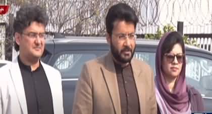 Fake stories are being planted against first lady Bushra Bibi - Farrukh Habib warns of consequences 