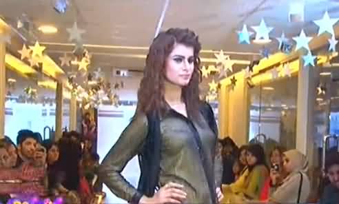 Fashion Show in Karachi in the Month of Ramazan, Male and Female Models Catwalk