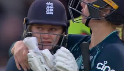 Female English player Charlotte Dean started crying after getting run out