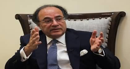 Finance Minister Mohammad Aurangzeb apologizes to journalists