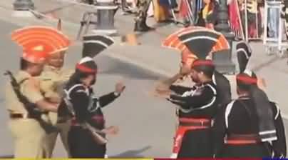 Flag-lowering ceremony at Wagah border Lahore