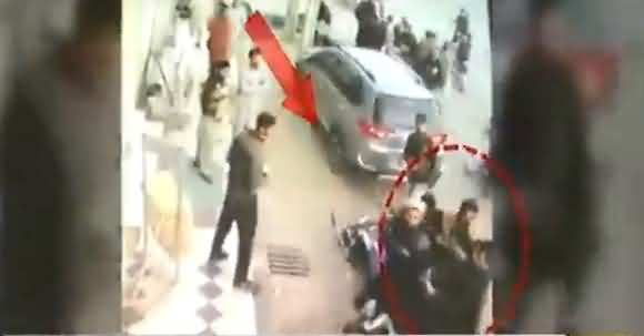 German National Pakistani Was Beaten By PMLN Workers Because Of Complaining To PM Citizen Portal
