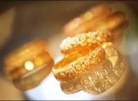 Gold Prices Decreased in Pakistan by 2000 Rupees Per Tola - International Prices Also Decreased