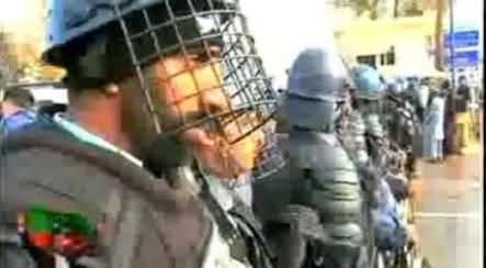 Govt Deploys 11000 Policeman in Islamabad, Imposes Ban on Pillion Riding and Drone Cameras