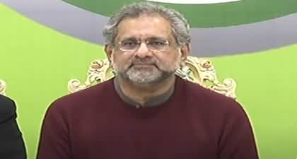 Har wazir private mehflon main kehta hai k hum hakumat ke hathon majbur hain - Shahid Khaqan Abbasi