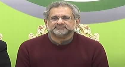 Har wazir private mehflon main kehta hai k hum hakumat ke hathon majbur hain - Shahid Khaqan Abbasi