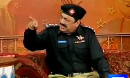 Hasb e Haal (Azizi As Police Inspector) – 19th December 2015