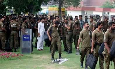 Heavy contingent of Punjab police and rangers deployed around Islamabad High Court
