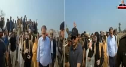 Huge crowd welcomes Maryam Nawaz during her visit to Jhang's flood areas