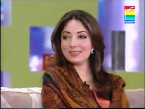 I am a Bollywood Girl - Watch Sharmila Farooqi's Love For Bollywood