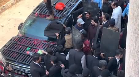 IHC appearance: Imran Khan comes out of car surrounded by bulletproof shields