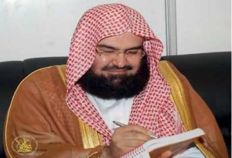 Imam e Kaba, Sheikh Abdul Rehman Will Help the Govt of Pakistan To Run Polio Campaign in FATA