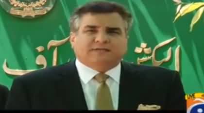 Imran Khan Bhagora Hai - Daniyal Aziz Bashing Imran Khan