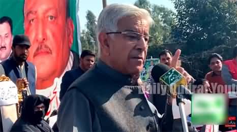 Imran Khan ne pori qaum ko bhikhari bana diya - Khawaja Asif