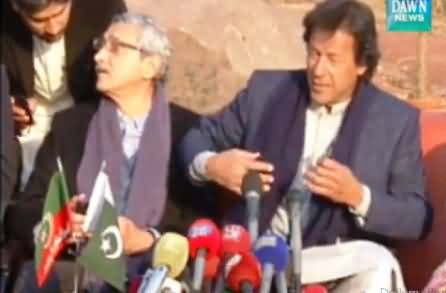 Imran Khan Talking Funny in Happy Mood During Press Conference