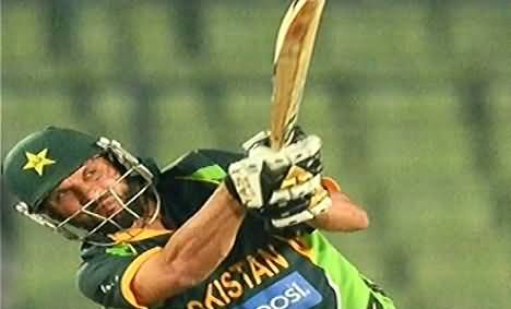India is Out of Control Due to Two Blasting Sixers of Shahid Afridi