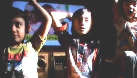 Insaf Children Federation (ICF) Kids Chanting Go Nawaz Go, Must Watch