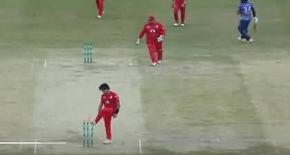 Islamabad United's Naseem Shah fined for kicking stumps in match against Multan Sultans