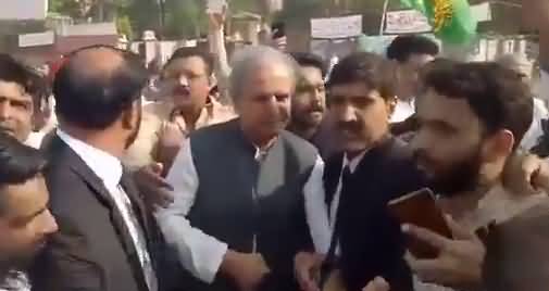 Javed Hashmi break all the hurdles and reached lahore