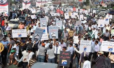 Journalists Protest In Karachi Against Illegal Shutdown of Geo by Cable Operators