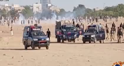 Karachi PTI Jalsa - PTI workers clash with the police