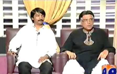 Khabarnaak (Pervez Musharraf Dummy with his Servant) – 20th October 2013