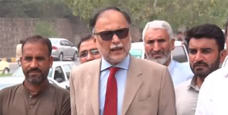 Khan Sahib! Apna Munh Band Rakhein - Ahsan Iqbal's media talk