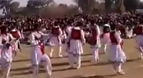 Khattak Dance At Islamia College Peshawar Before Imran Khan's Arrival