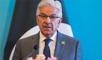 Khawaja Asif's tweet exposing Pakistan's car manufacturing companies