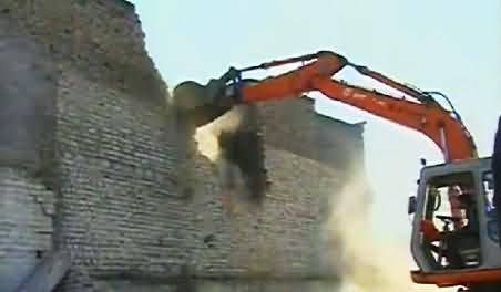 KPK Govt Conducting Operation Against Illegal Construction in Peshawar, Watch Public Views
