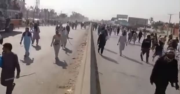 Latest View of TLP March Moving Towards Islamabad, Govt Blocked Murree Road, Faizabad