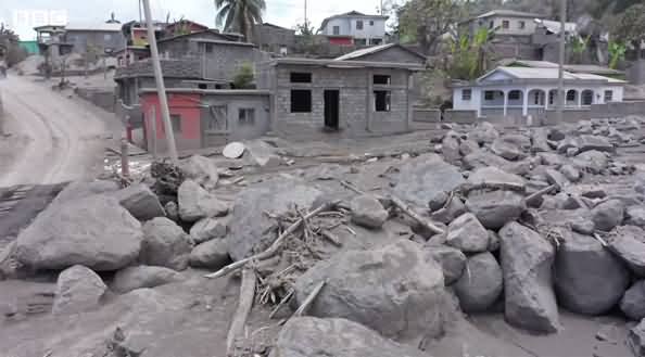 Living Inside A Volcano 'Red Zone' on St Vincent - BBC Urdu Report